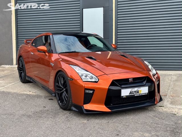 Nissan GT-R